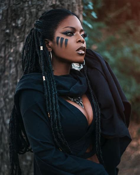 Pin By Валерия Самохвалова On Референсы Африка Goth Beauty Afro