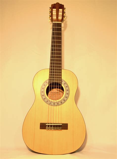 Looking for the best electric guitar for beginners? Beginner Acoustic Guitar-Sunlite GCN 200 - San Marino ...