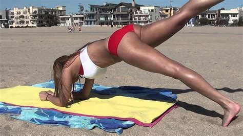Sexy Girls Abs Workout At Beach Youtube