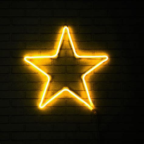 Urban Shop Neon Star Sign