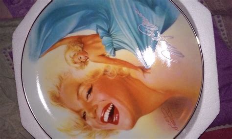 Amazon Com Marilyn Monroe Collectable Plates Set Of With Coa