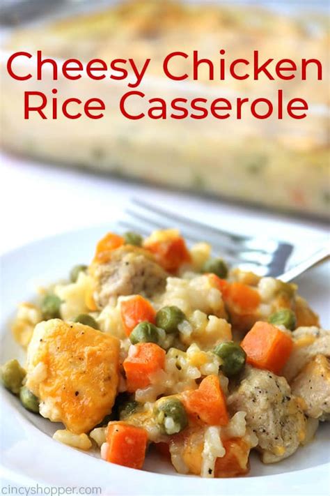 It has rice, chicken, cheese, and some broccoli. Cheesy Chicken and Rice Casserole - CincyShopper