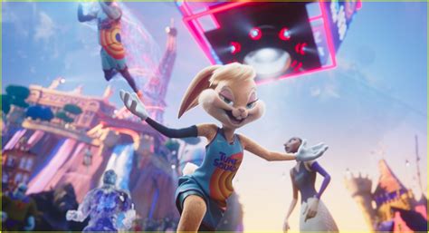 Zendaya S Lola Bunny Makes Debut In New Space Jam A New Legacy Trailer Watch Photo