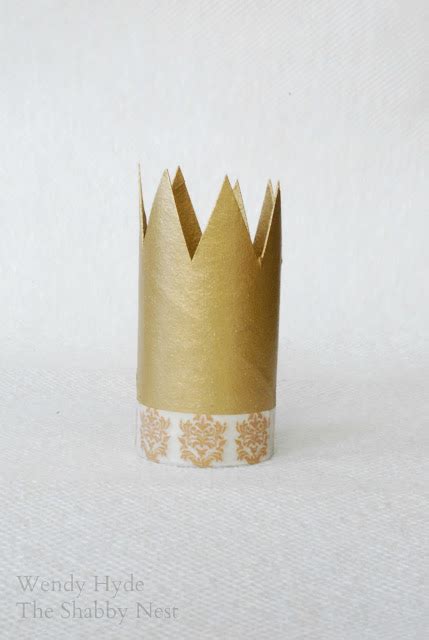 The Shabby Nest Miniature Crown Tutorial~