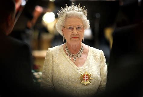 Queen elizabeth is called 'lilibet' by her closest family members. Warning! Queen Elizabeth II Will Not Hold Back If She is ...