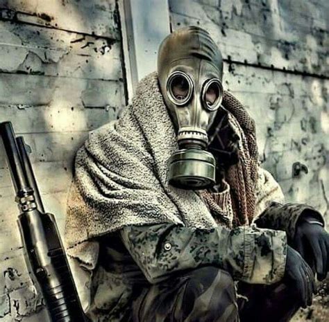 Pin By Pete Madrigal On ☠gas Mask Gas Mask Art Gas Mask Post Apocalypse