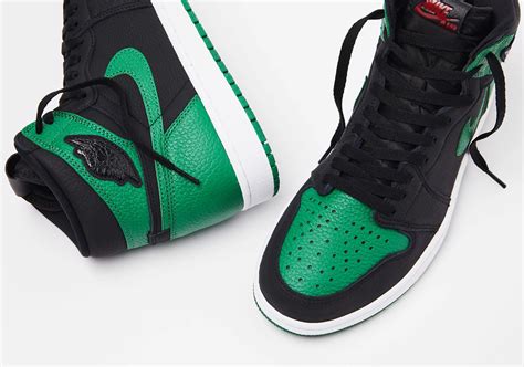 Air Jordan 1 Pine Green 555088-030 Release Date | SneakerNews.com