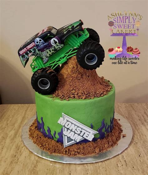 Grave Digger Round Monster Truck Cake