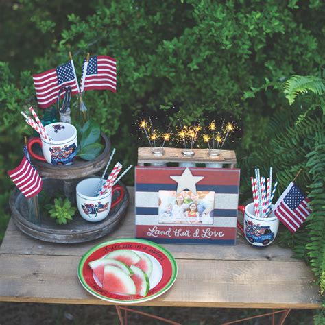 We're sure you are rushing to get ready for whatever you have planned but don't forget the decorations. Happy 4th!! These adorable 4th of July home decor products are the perfect addition to your life ...