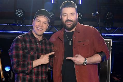 Watch A Sneak Peek Of Chris Young And Gavin Degraw On Cmt Crossroads