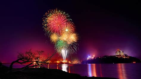 Superb Fireworks - High Definition Wallpapers - HD wallpapers Scroll down below to find out more resolutions and sizes.