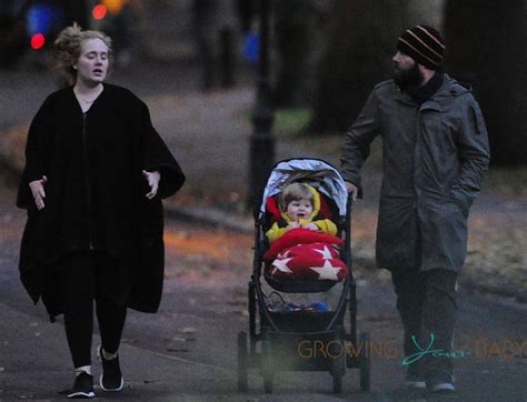 Adele And Simon Konecki Stroll With Son Angelo In London  800×611