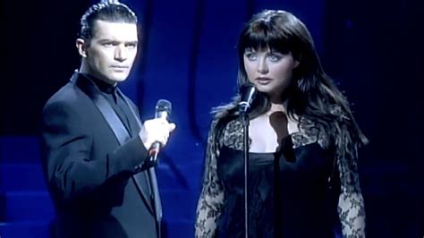 José antonio domínguez bandera (born august 10, 1960), known professionally as antonio banderas, is a spanish actor, singer, film producer and director. Dva překrásné hlasy: Antonio Banderas a Sarah Brightman ve ...