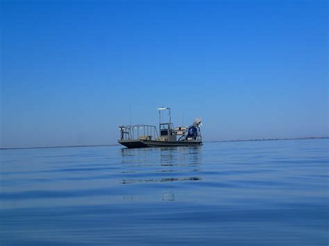 Straight to the point flounder gigging fishing guide specializes in fishing the bays of corpus christi for flounder! Flounder Boats - Boat Right Marine