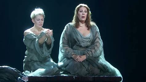 Metropolitan Opera Opening Night Showcases Bellinis Norma