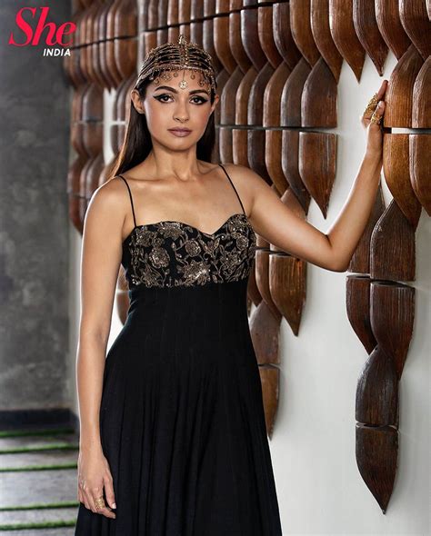 Andrea Jeremiah Glamarous Outfits Style And Looks K4 Fashion