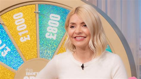 Holly Willoughby Shares Rare Snap Of Lookalike Mum As She Celebrates Mother’s Day The Scottish Sun