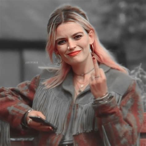 Maeve Wiley Icon