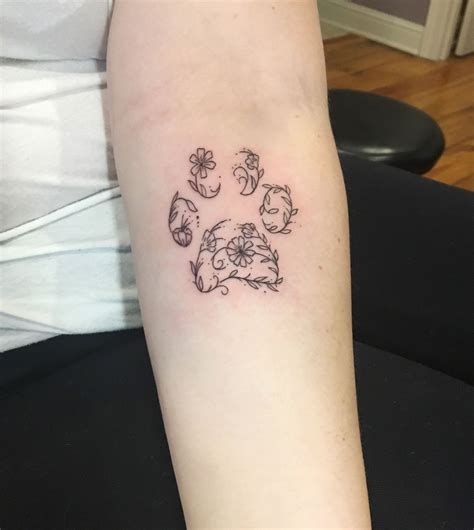 floral paw print tattoo elbow | Floral tattoo sleeve, Wolf ...
