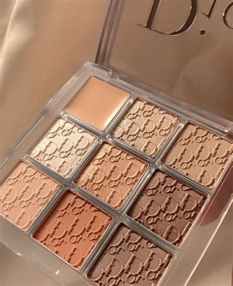 Pin By Domi Walters On Aesthetic In 2020 Luxury Makeup Dior Makeup