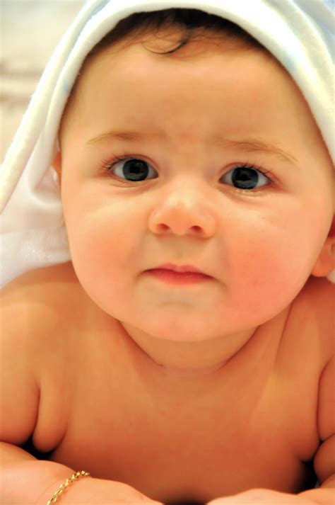 Безплатна снимка човек момиче сладък портрет бебе изражение на