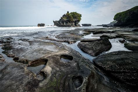 Tanah Lot Temple Sunset What To Do In Tanah Lot Bali