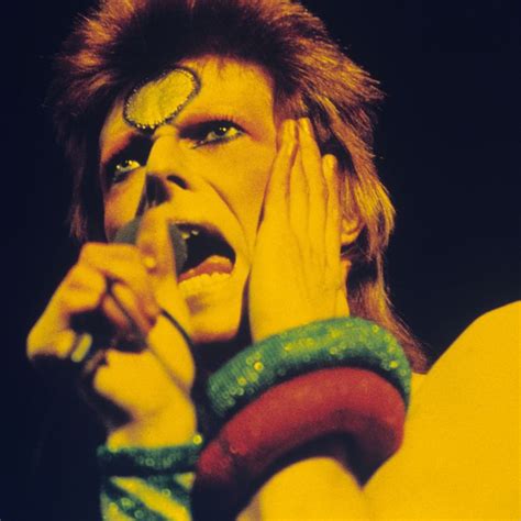 16 Of David Bowies Best Live Performances You Can Watch Right Now