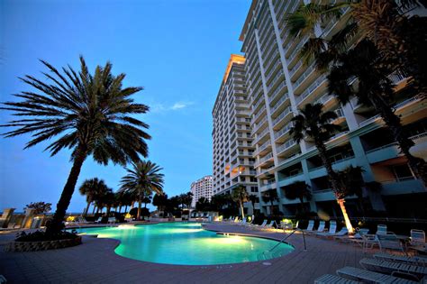 Lighted Pool At The Beach Club In Gulf Shores For Reservations And