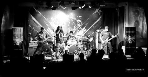 Where to look for gigs in the UK? Our guide...