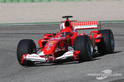 Líbero, de kim rossi stuart (2006). Photos - Les tests en F1 de Valentino Rossi