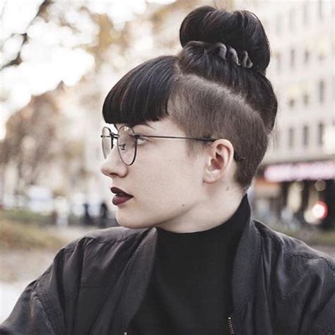 From that part, there is another shaved portion which creates an imaginary hairline that looks like a marked double layer. 60 Modern Shaved Hairstyles And Edgy Undercuts For Women