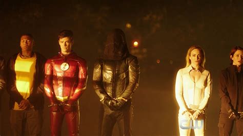 Crisis On Earth X Trailer And Screencaps For Day 2 Flashtvnews