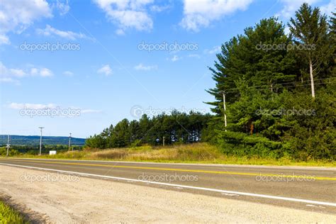 American Country Road Side View — Stock Photo © Maxym 31848213