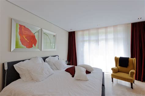 Die preise für plameco decken sind sehr unterschiedlich, denn der preis hängt vielmehr ab von diversen faktoren: Weiße moderne #Decke mit einfachen #Strahlern. # ...