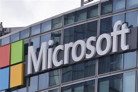 Microsoft Blames Us Spy Agencies For Stockpiling Cyberweapons As World