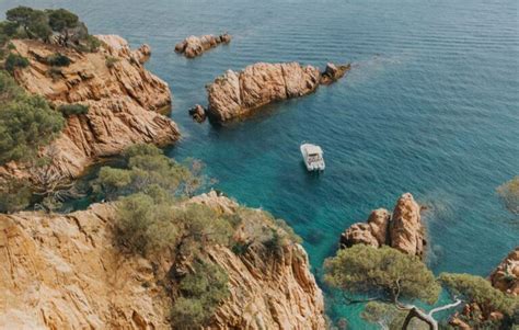 Azərbaycanda koronavirus vaksini vurulacaq şəxslərlə bağlı elektron sistem mövcud olacaq. Passport Requirements to Visit Spain in 2021| All you need ...