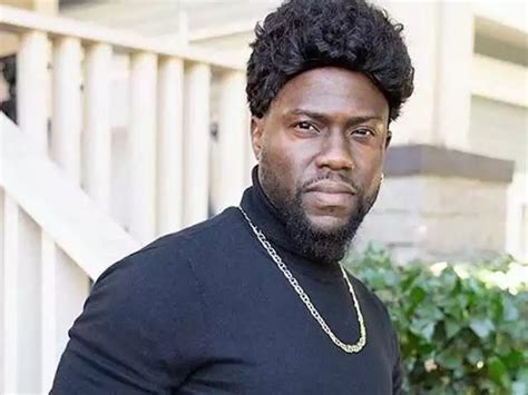 Kevin Hart Recreates Dwayne Johnsons Iconic Fanny Pack Outfit Iucn Water