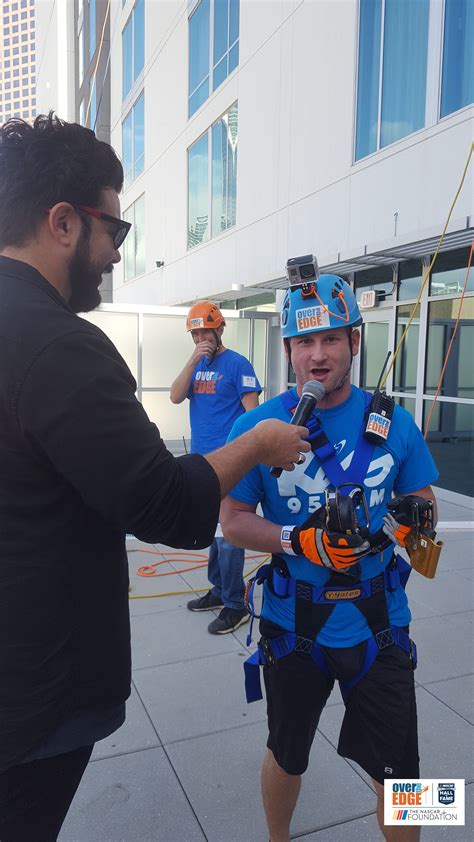 Les équipements et services proposés. See AJ Go Over The Edge Charlotte with NASCAR Foundation