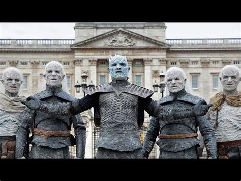 The king of queens nov. White Walkers & Night King Roam the Streets of London ...
