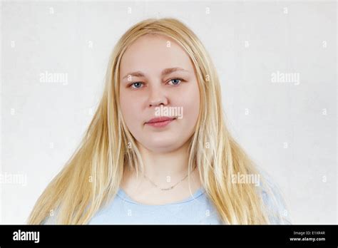 Mollige Blonde Mädchen Stockfotografie Alamy