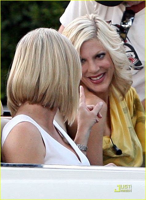 Tori Spelling And Jennie Garth Nail 90210 Photo 1698571 90210