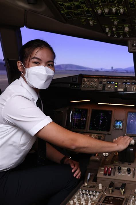 Cathay Pacific To Hire 400 Cadet Pilots By End Of 2023 Through Hong