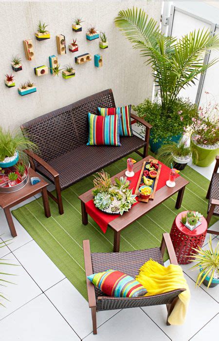 Idead to decorate a very small yard. Pin on Patio Paradise