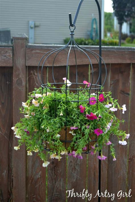 266 likes · 1 talking about this. 45 Best Outdoor Hanging Planter Ideas and Designs for 2017