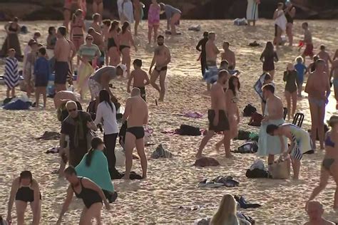 Crowds Hit Sydney Beaches Again Drawing More Concerns About