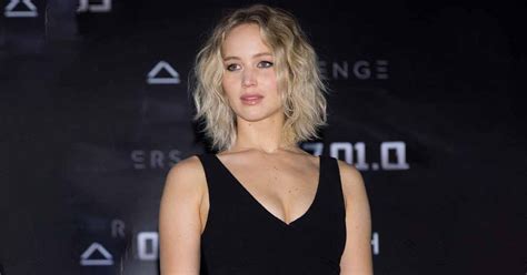 When Jennifer Lawrence Almost Flashed Her V Gina During A Wardrobe