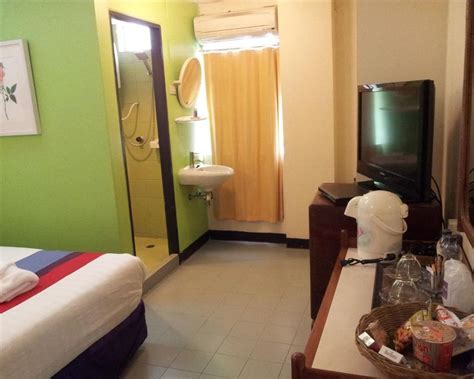 At sawasdee welcome inn you will find dry cleaning/laundry. Sawasdee Sukhumvit Inn Bangkok