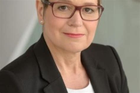 Simone menne, einst als finanzvorständin der lufthansa eine. Simone Menne Named CFO of Boehringer Ingelheim | CHEManager