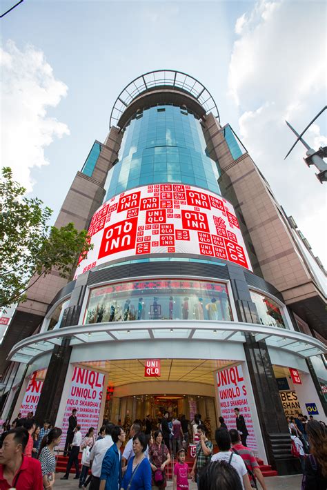 Get to know us in 280 characters or fewer! UNIQLO International | FAST RETAILING CO., LTD.