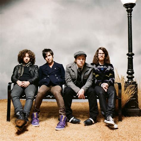 Rising from the punk underground, the band. Fall Out Boy | Music fanart | fanart.tv